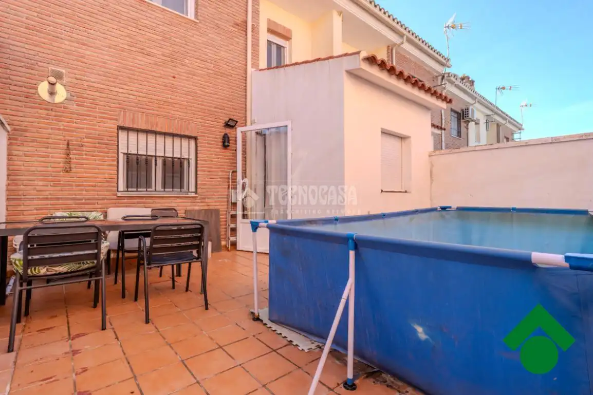 Casa adosada en venta