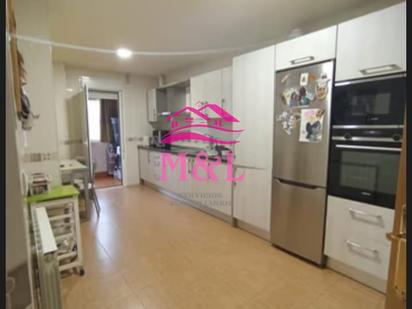 Kitchen of Flat for sale in Mérida  with Air Conditioner, Heating and Parquet flooring