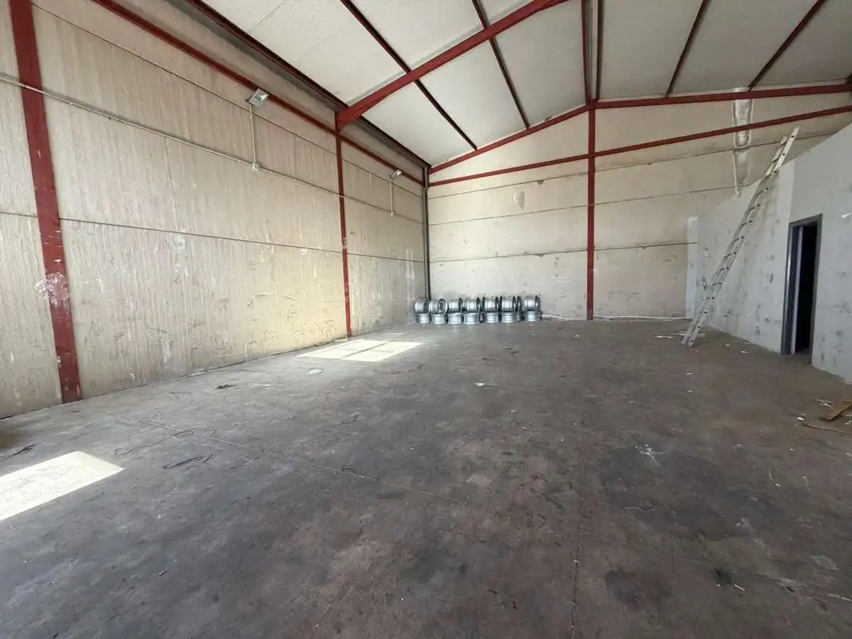 Nave industrial en venta en Almendralejo, imagen 2