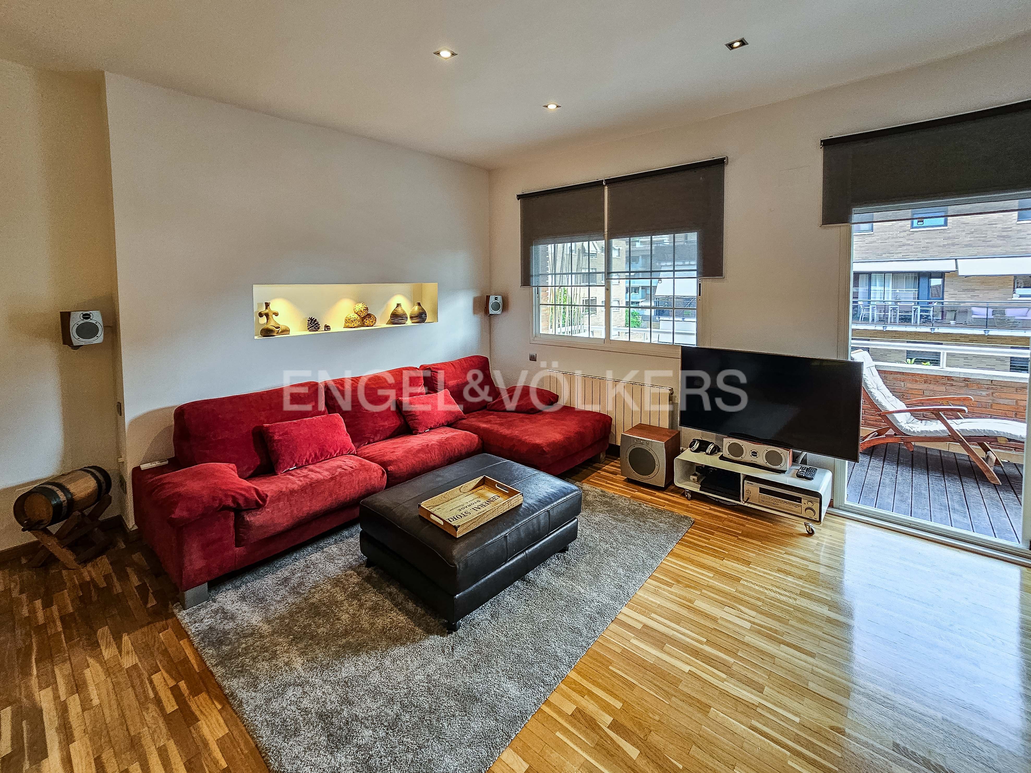 Living room of Apartment to rent in Castelldefels  with Air Conditioner, Heating and Private garden