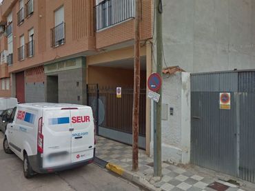 Individual amb ascensor en venda a Calle Martínez Ibáñez 15