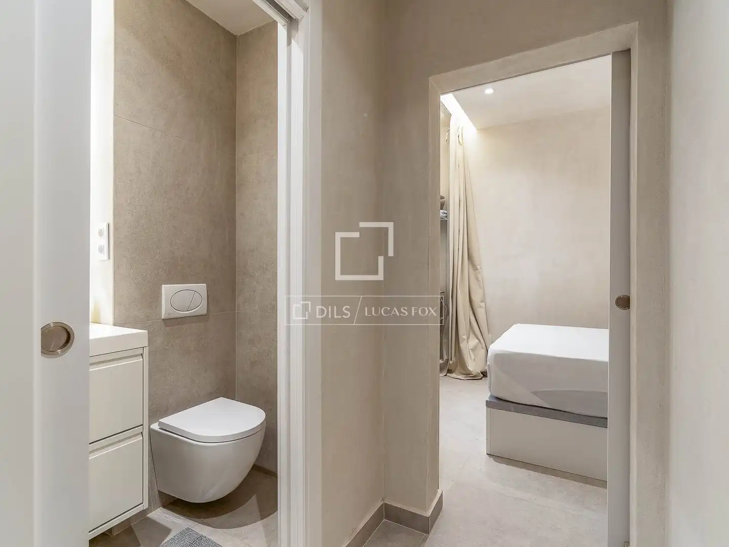 Baño de Piso en venta en Barcelona con Aire acondicionado, Calefacción y Amueblado