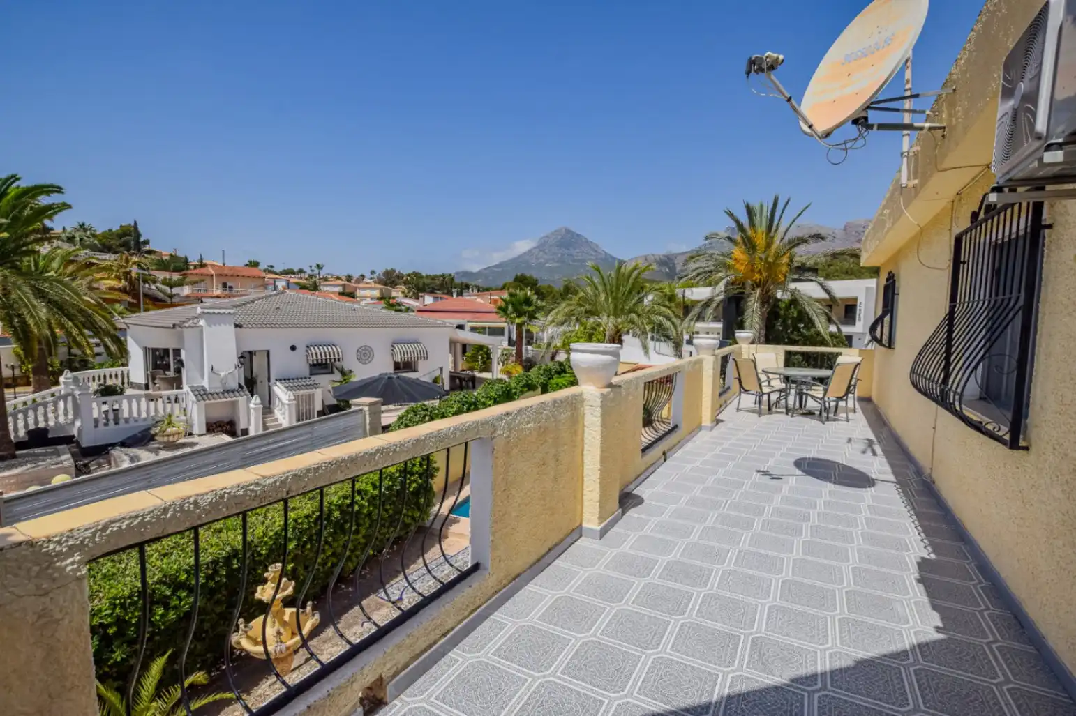 Houses for sale in Pueblo - Urbanizaciones