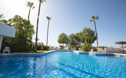 Swimming pool of Planta baja for sale in Marbella  with Air Conditioner, Private garden and Terrace