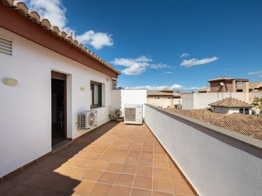 Residenziale con ascensore in vendita a Calle Real