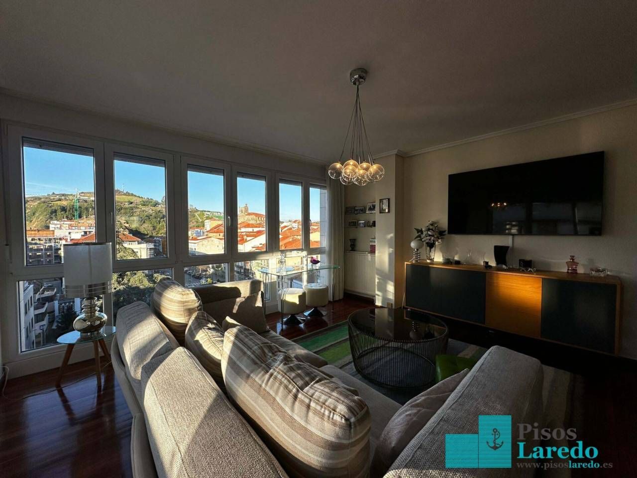 Living room of Flat for sale in Laredo  with Heating, Parquet flooring and Terrace