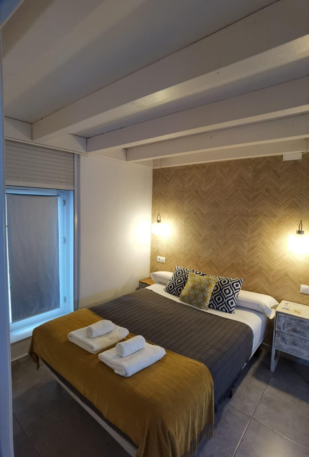 Dormitori de Dúplex en venda en  Cádiz Capital amb Aire condicionat, Calefacció i Moblat