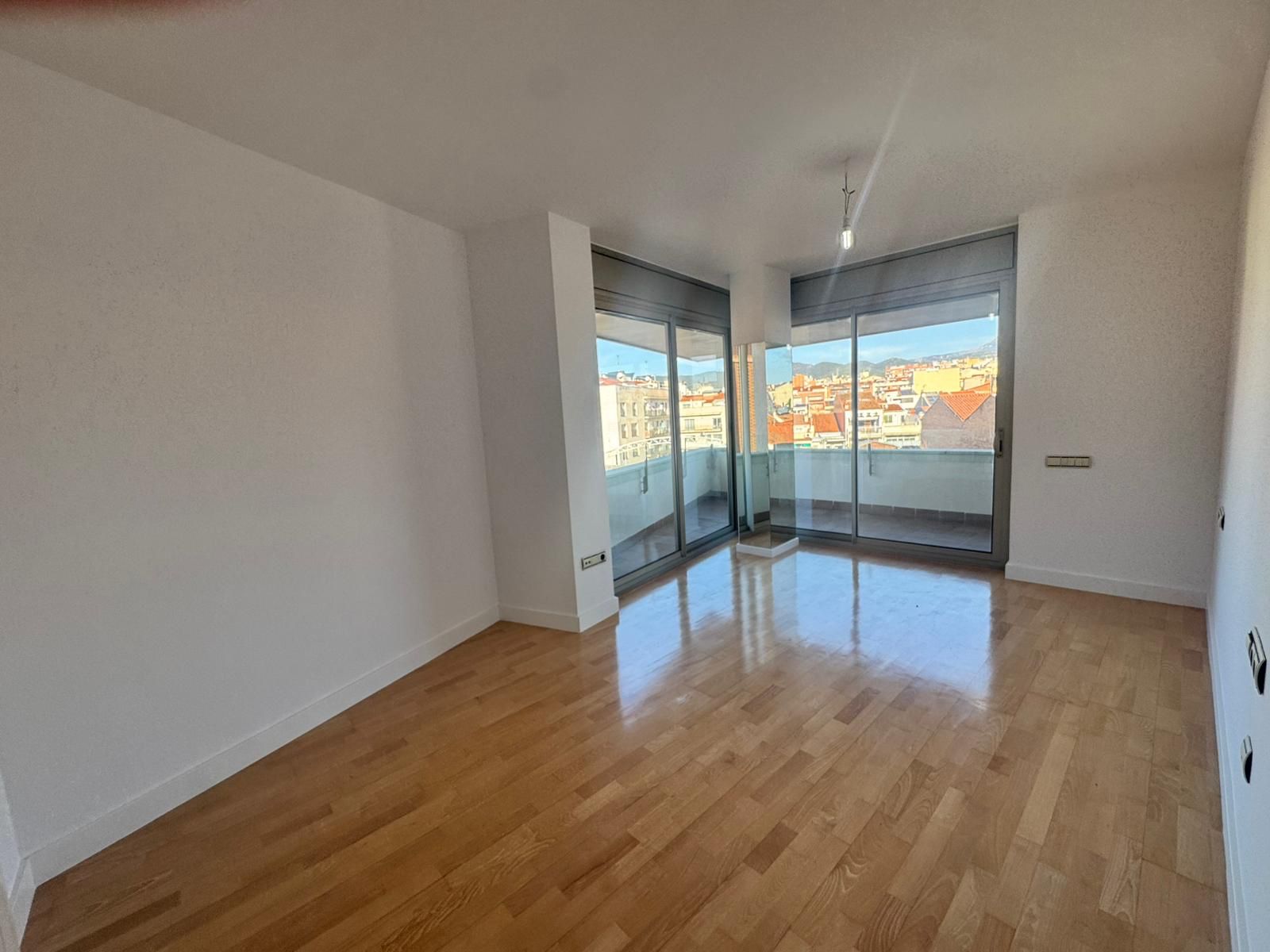 Vista exterior de Piso en venta en Terrassa con Aire acondicionado y Calefacción