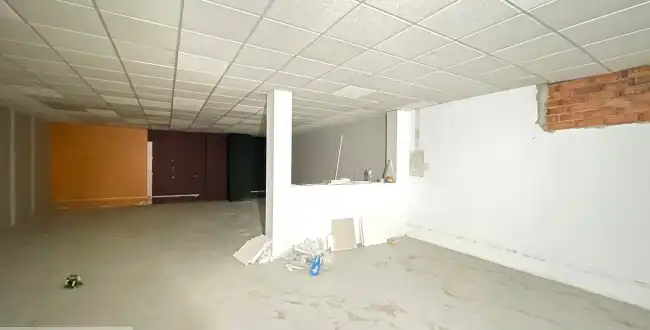 Local comercial de lloguer a Eixample Sud – Migdia, imagen 10