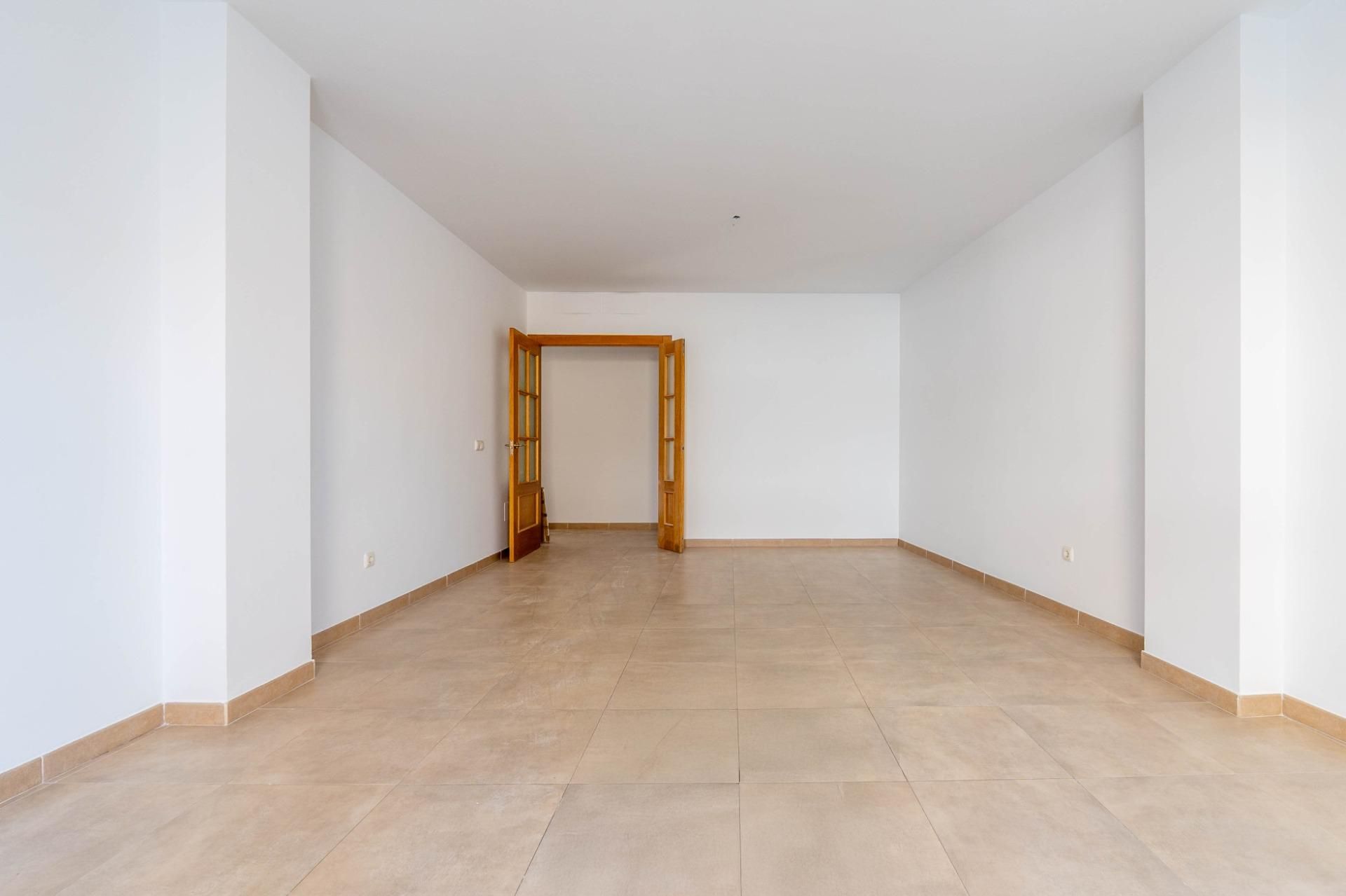 Piso en venta en  Almería Capital