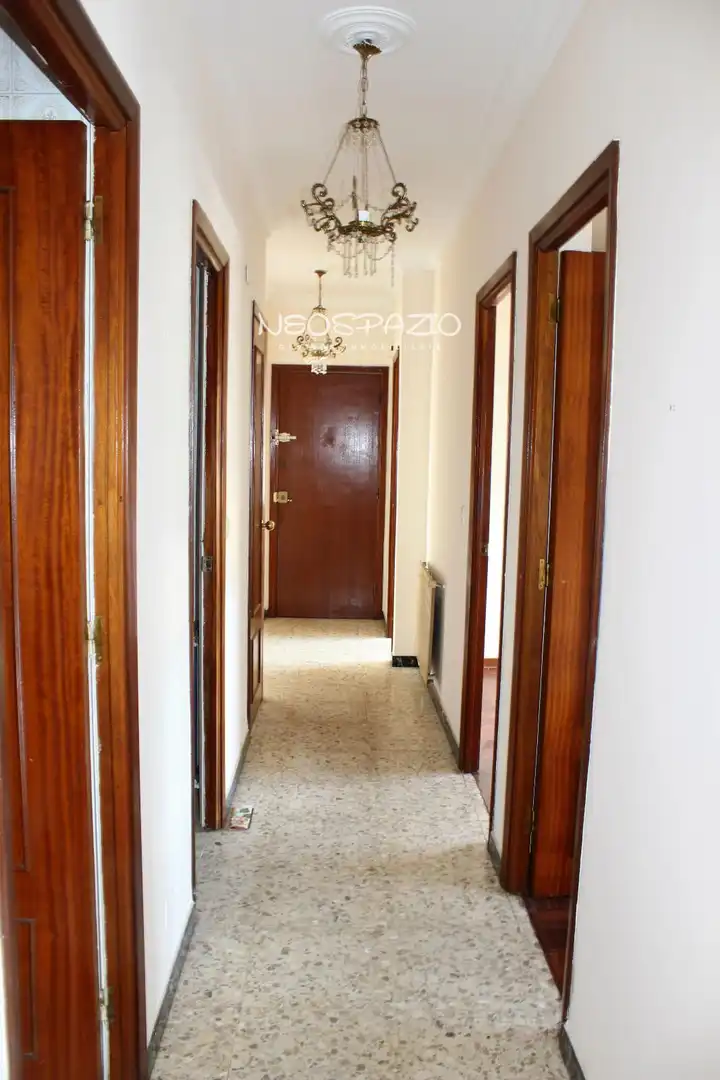 Piso en venta en Lugo con Calefacción, Terraza y Trastero