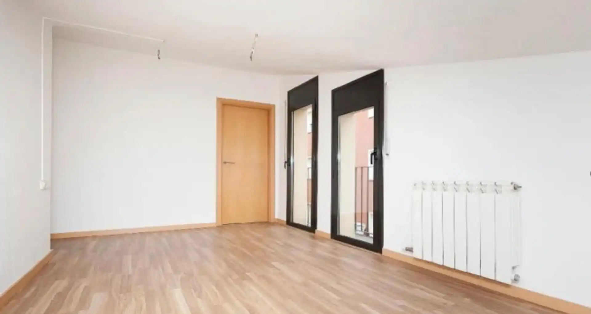 Schlafzimmer von Wohnungen zum Verkauf in Ripollet mit Balkon