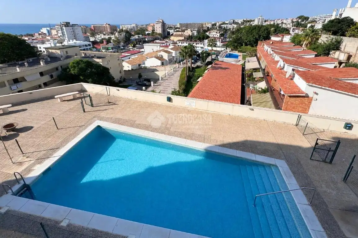 Swimming pool of Flat for sale in Torremolinos  with Terrace, Storage room and Furnished