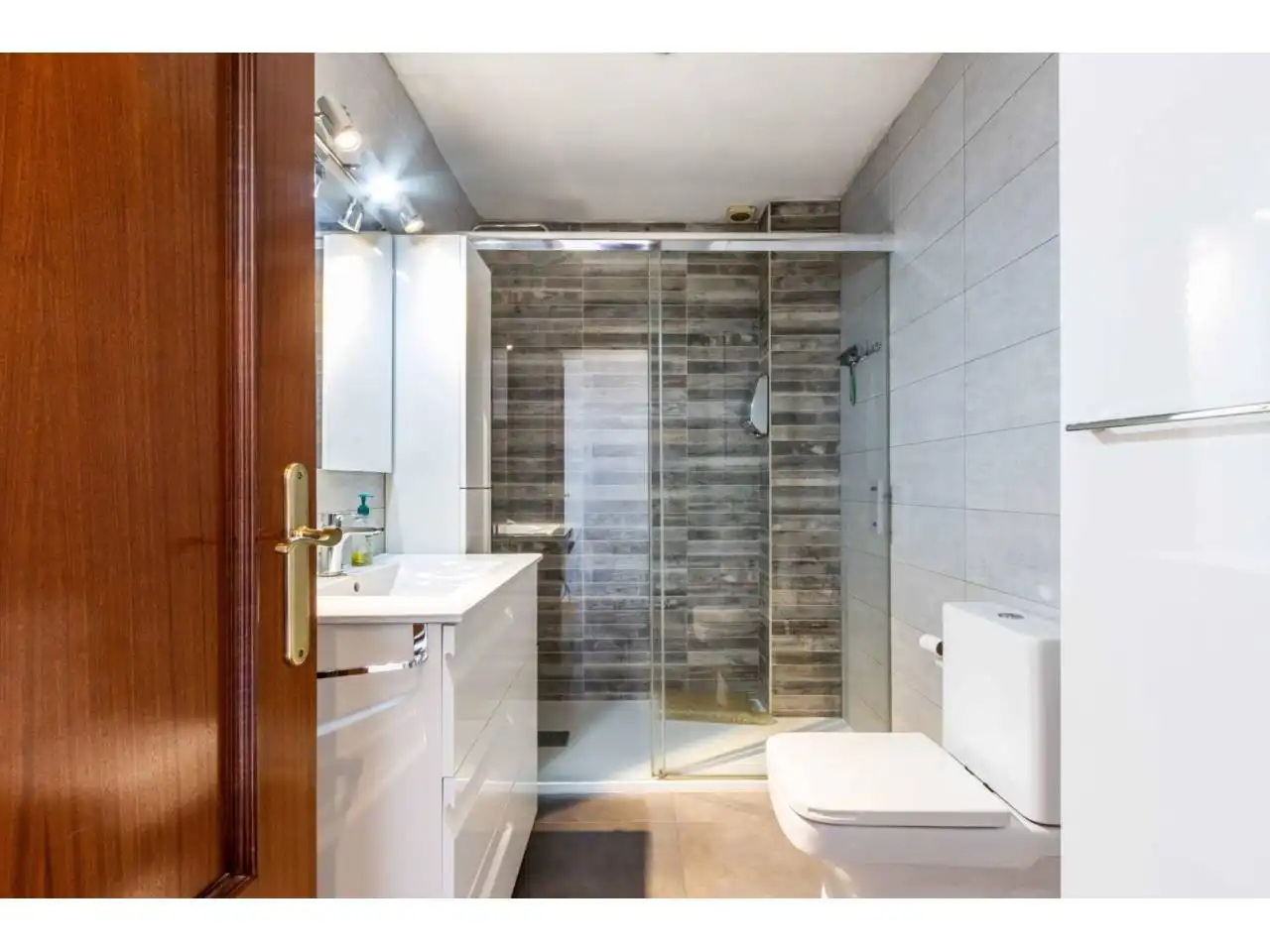 House with garden for sale in Calle ESCOLA PIA, imagen 32