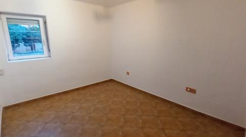 Photo 4 of Flat for sale in Carrer D'empúries, La Trinitat Nova, Barcelona
