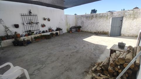 CASA CON COCHERA