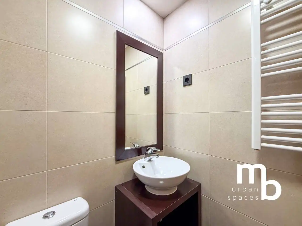 Bathroom of Flat for rent in Madrid  with Air Conditioner, Heating and Swimming Pool