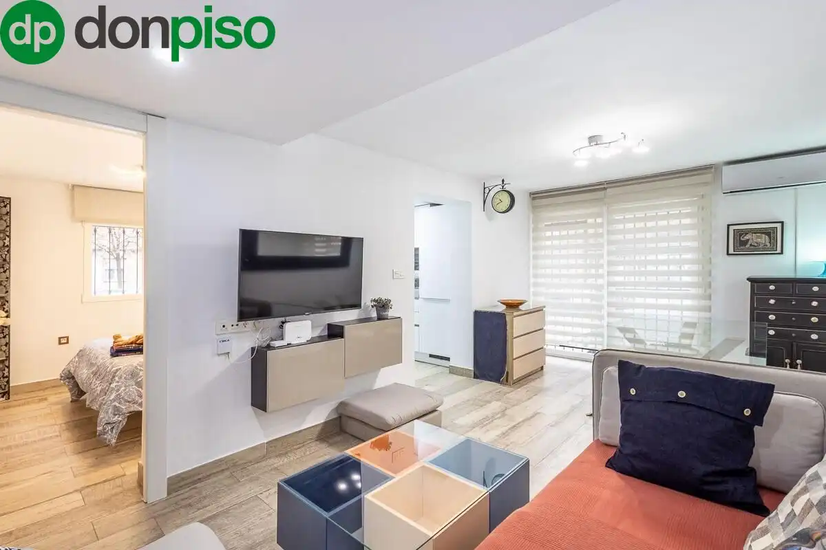 Sala de estar de Piso en venta en Granada con Aire acondicionado
