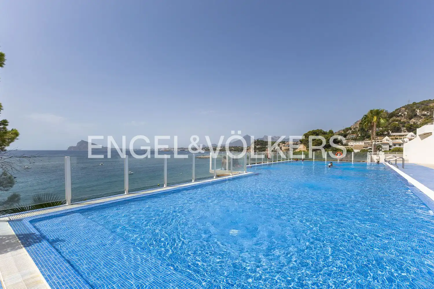 Piscina de Piso de alquiler en Altea con Aire acondicionado, Calefacción y Jardín privado