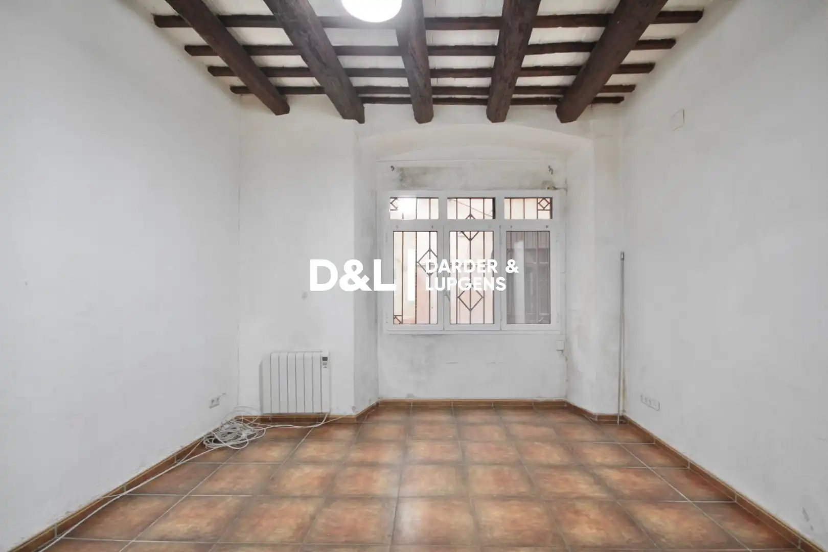 Vista exterior de Planta baja en venta en Vilanova i la Geltrú con Calefacción y Horno