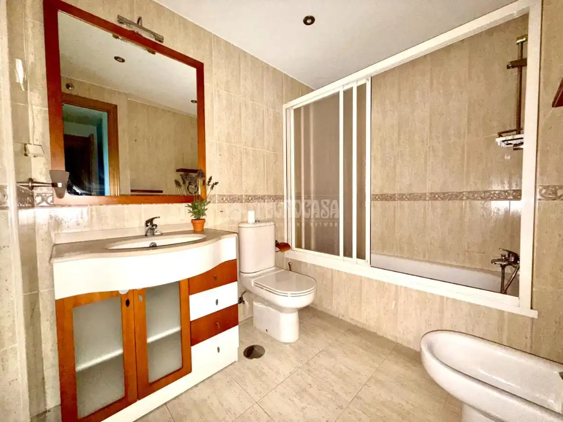 Badezimmer von Wohnung zum Verkauf in Madrid mit Heizung und Gemeinschaftspool