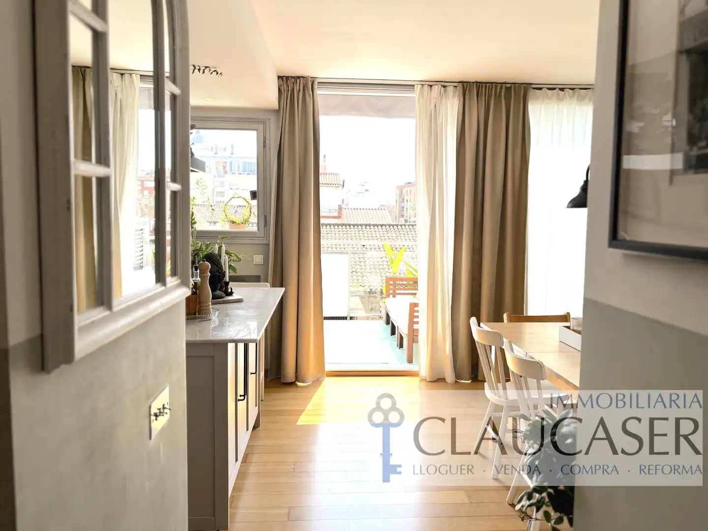 Außenansicht von Wohnung zum Verkauf in Sabadell mit Heizung, Privatgarten und Terrasse