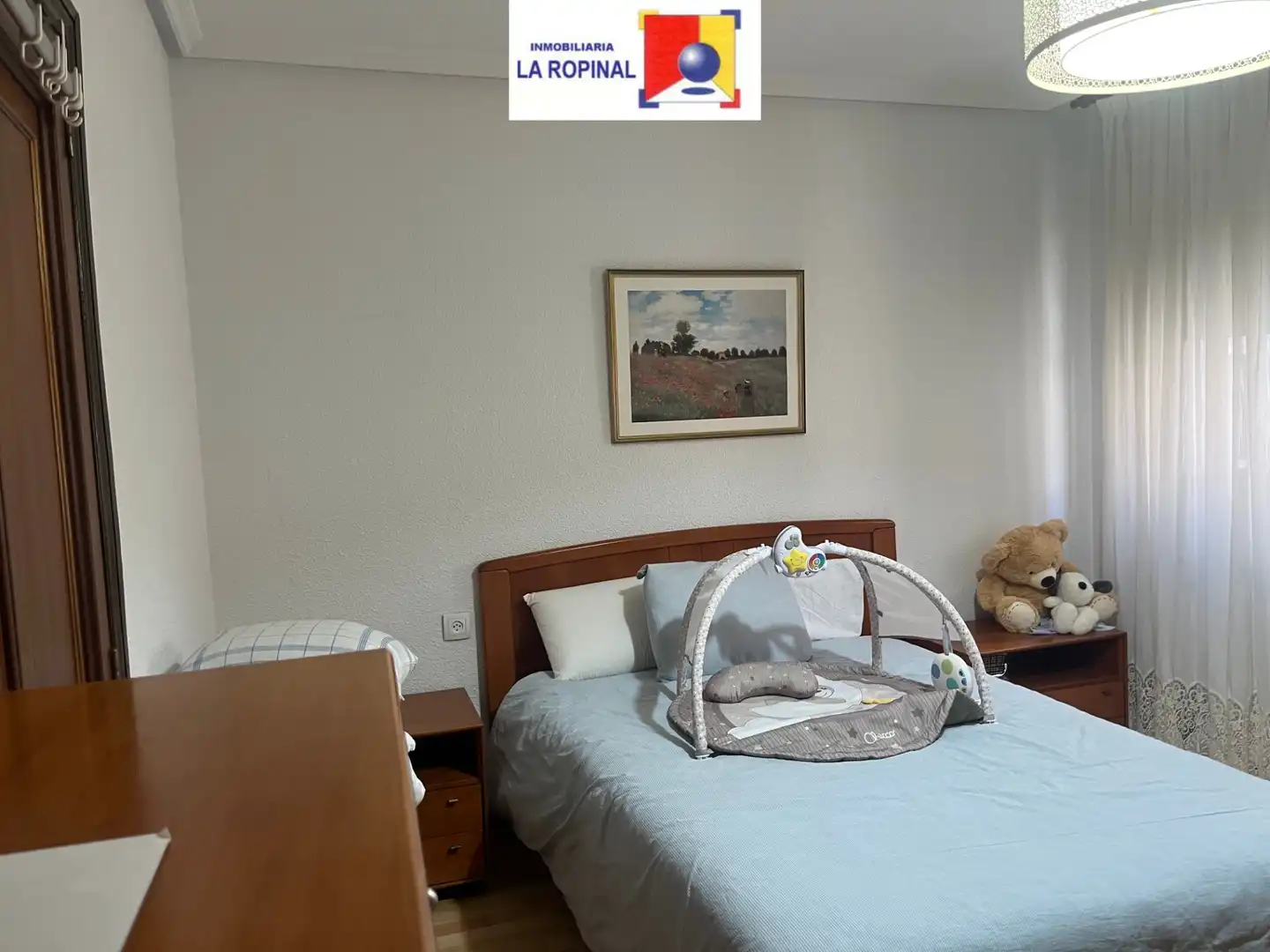 Bedroom of Flat for sale in Salamanca  with Heating, Parquet flooring and Furnished