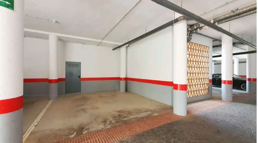 Parkplatz von Dachboden zum Verkauf in Mijas mit Terrasse, Abstellraum und Schwimmbad