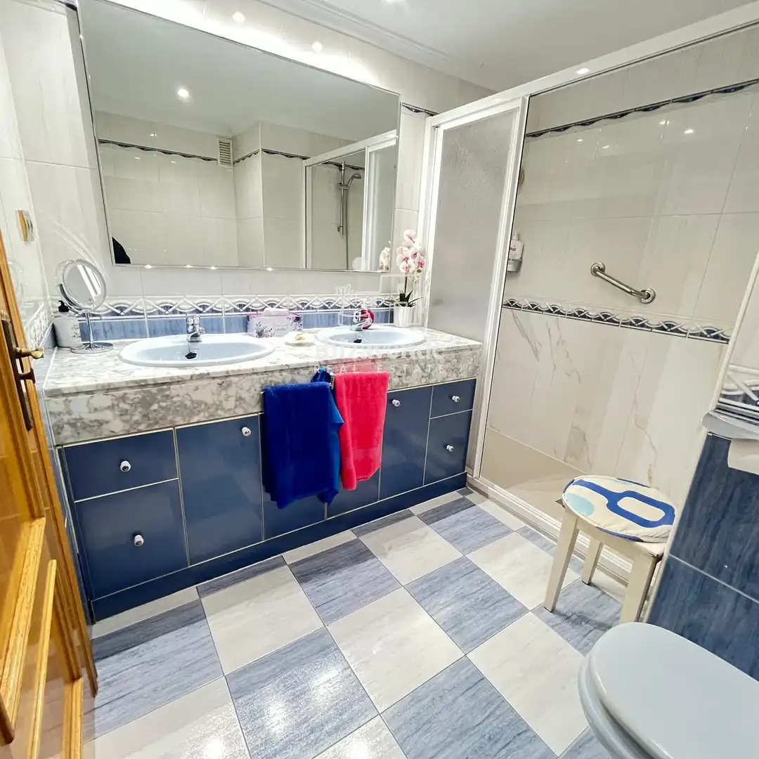 Bany de Pis en venda en Eivissa amb Terrassa i Moblat