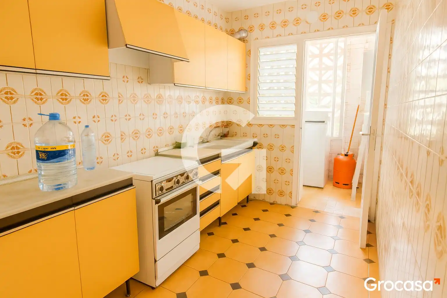 Küche von Erdgeschoss zum Verkauf in Cunit mit Privatgarten und Terrasse