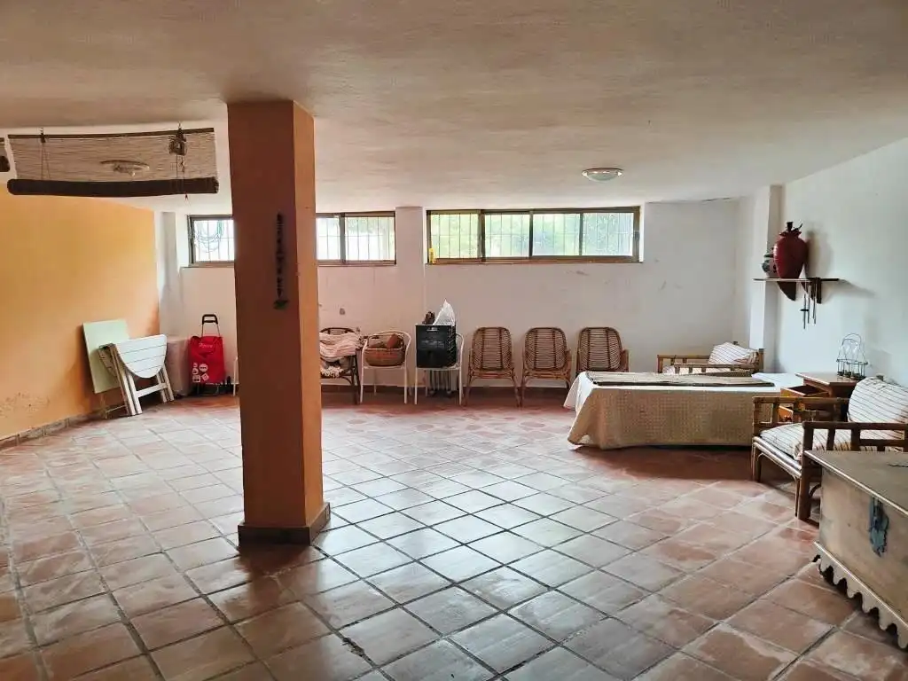 Casa adosada en venta en Algeciras con Jardín privado