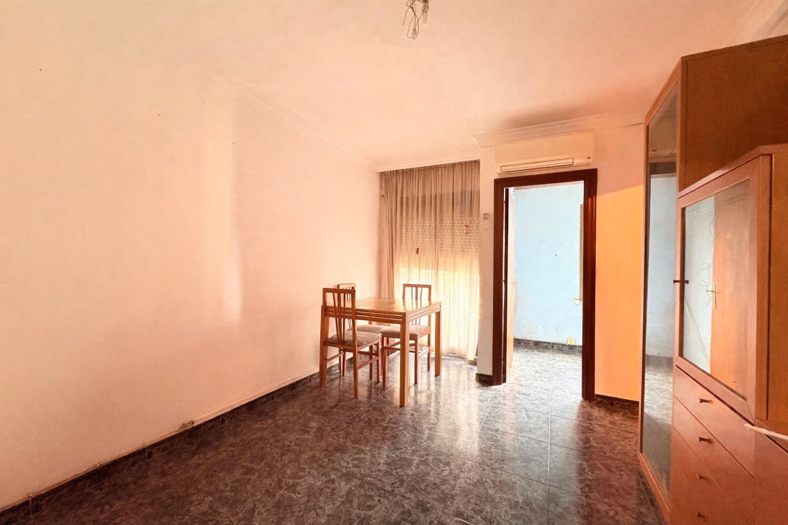 Bedroom of Flat for sale in L'Hospitalet de Llobregat  with Balcony and Alarm