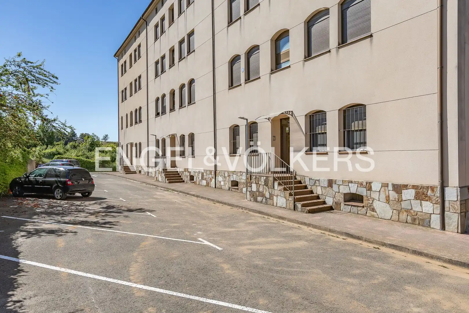 Exterior view of Duplexes for sale in Berga  with Heating, Storage room and Balcony