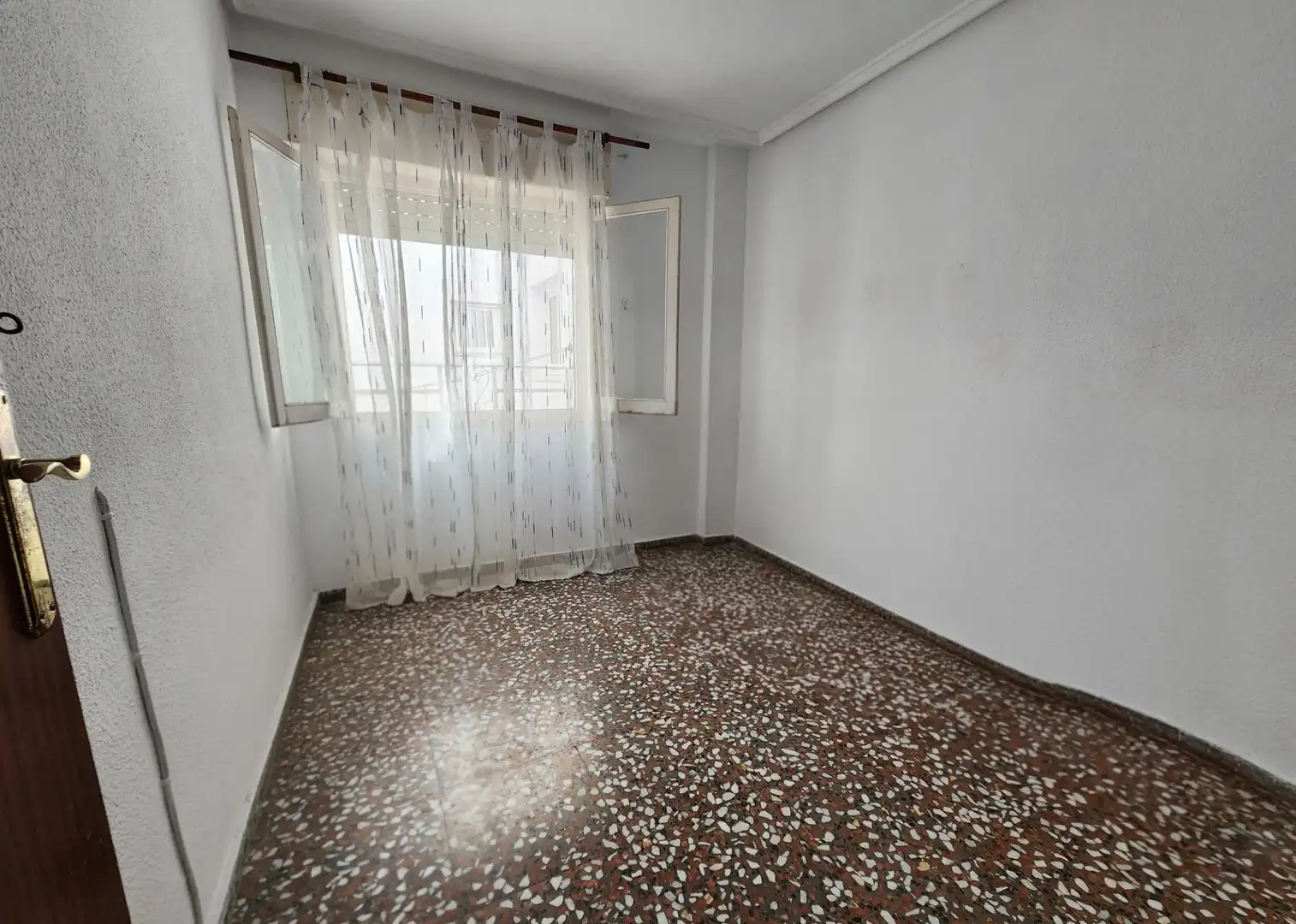Habitación de Piso en venta en Crevillent con Aire acondicionado y Balcón