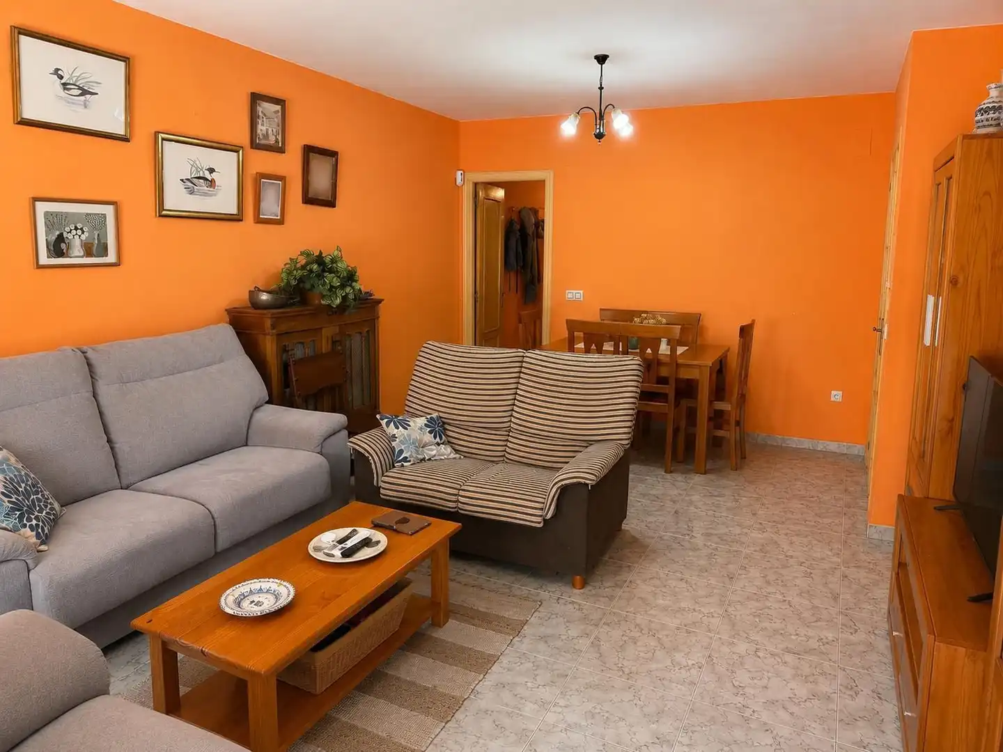 Wohnzimmer von Wohnung zum Verkauf in Candeleda mit Klimaanlage