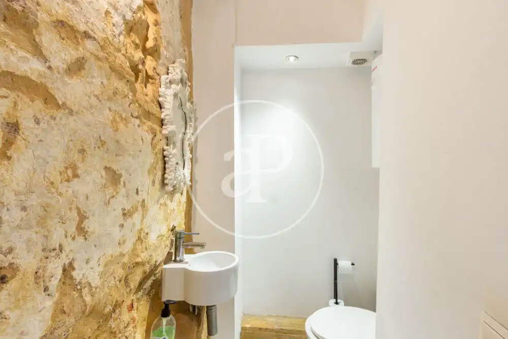 Baño de Piso en venta en Valencia con Aire acondicionado, Calefacción y Terraza