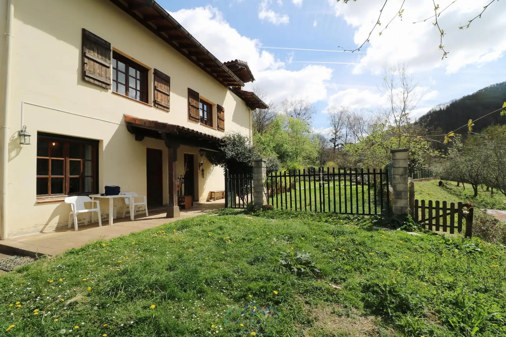 Garden of Houses for sale in Etxalar  with Heating, Terrace and Storage room