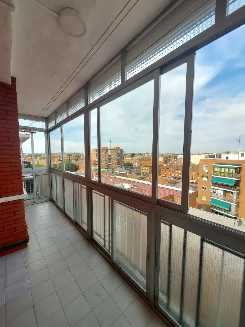 Exterior view of Flat for sale in Alcalá de Henares  with Air Conditioner, Heating and Terrace