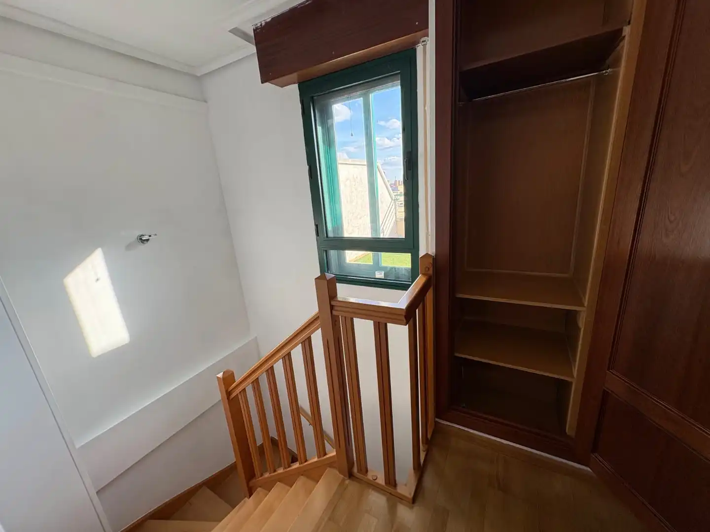 Balcony of Attic for sale in Valladolid  with Air Conditioner, Heating and Parquet flooring