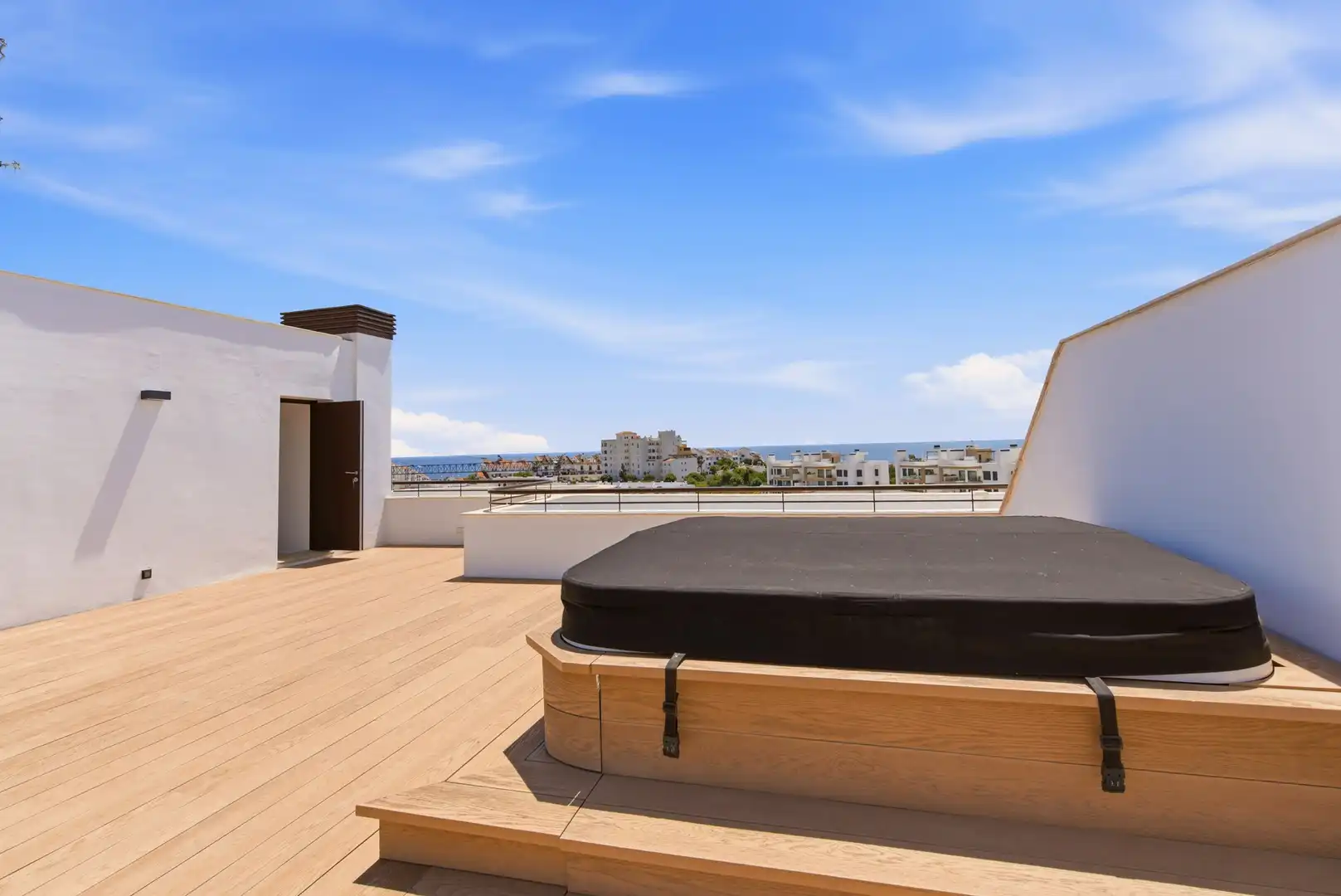 Terrace of Attic for sale in Estepona  with Air Conditioner, Terrace and Swimming Pool