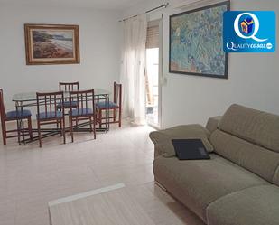 Sala d'estar de Apartament en venda en Alicante / Alacant amb Aire condicionat i Terrassa
