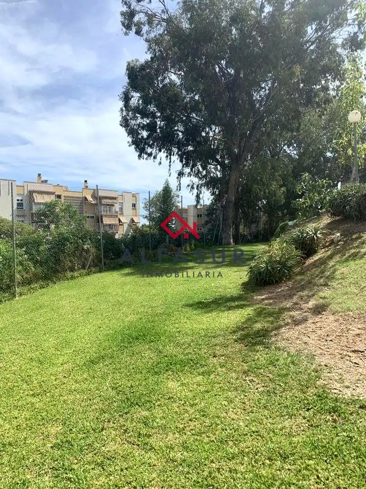 Bajo con piscina en alquiler en Calle Altabaca, imagen 4