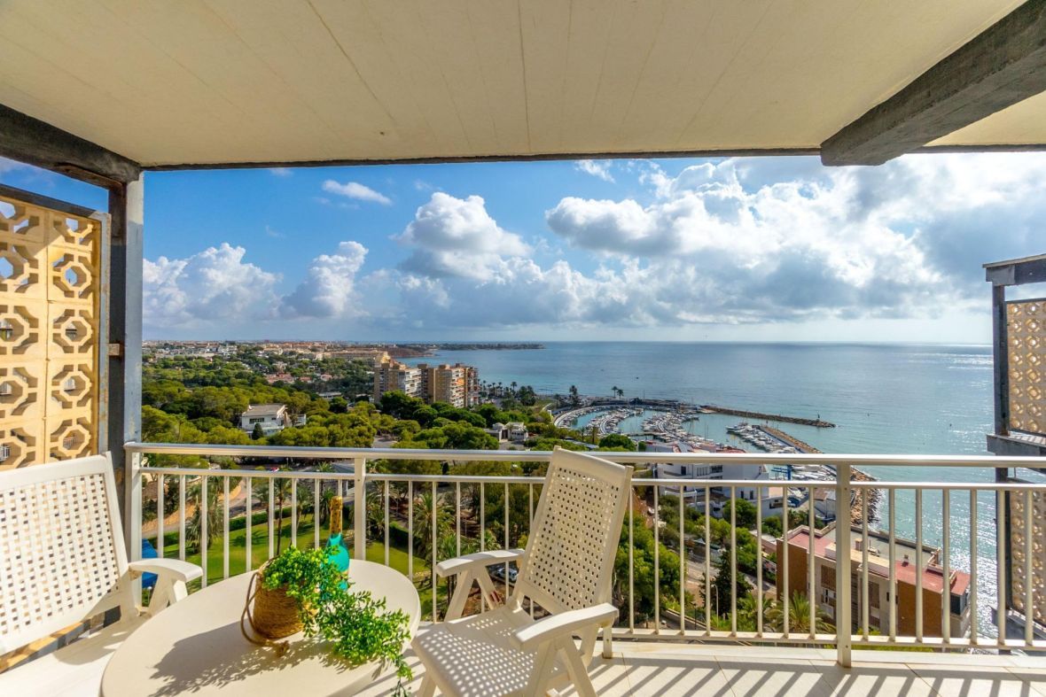 Apartment for sale in Campoamor