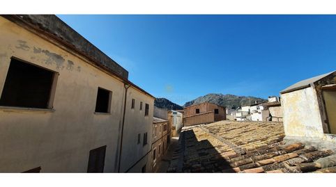 Casa en venta con patio en Pollensa