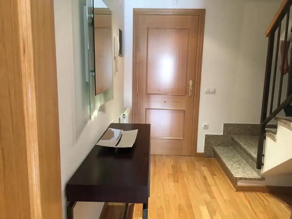 Piso en venta en Santurde de Rioja con Calefacción, Terraza y Trastero