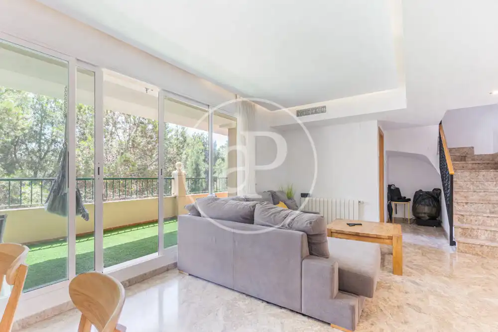 Sala de estar de Ático en venta en Bétera con Aire acondicionado, Calefacción y Jardín privado