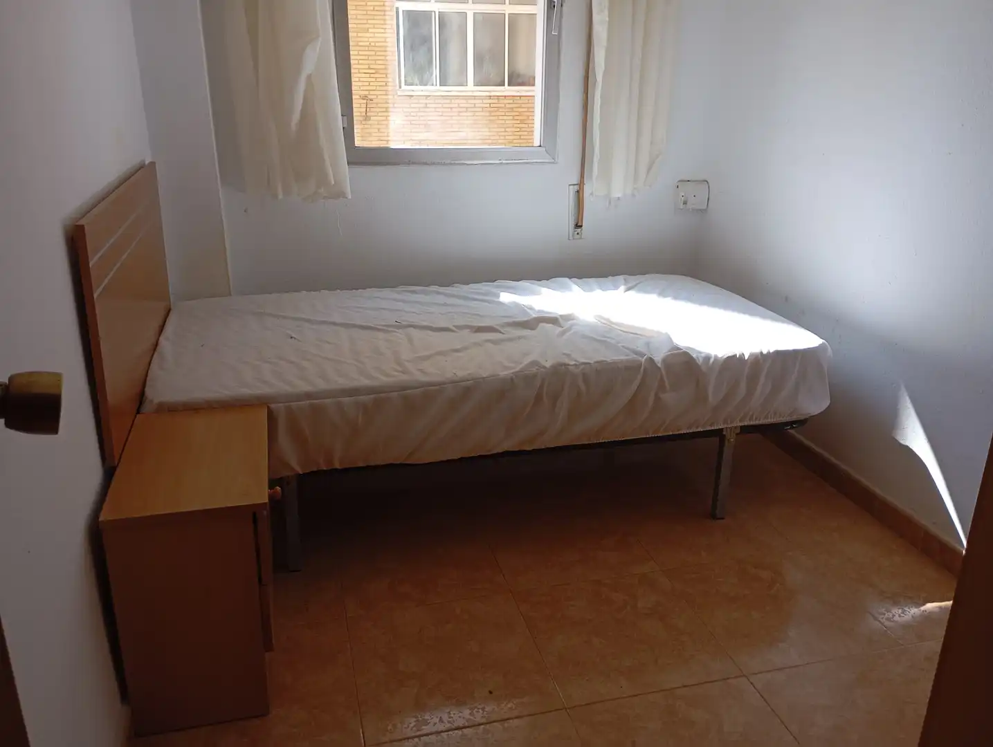 Habitación de Piso en venta en Málaga con Amueblado, Horno y Lavadora