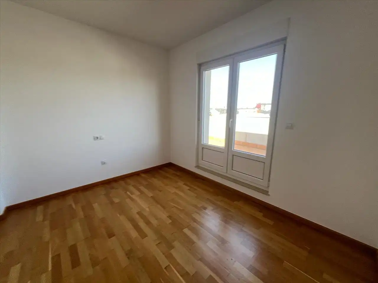 Dormitori de Dúplex en venda en Lugo amb Calefacció, Parquet i Terrassa