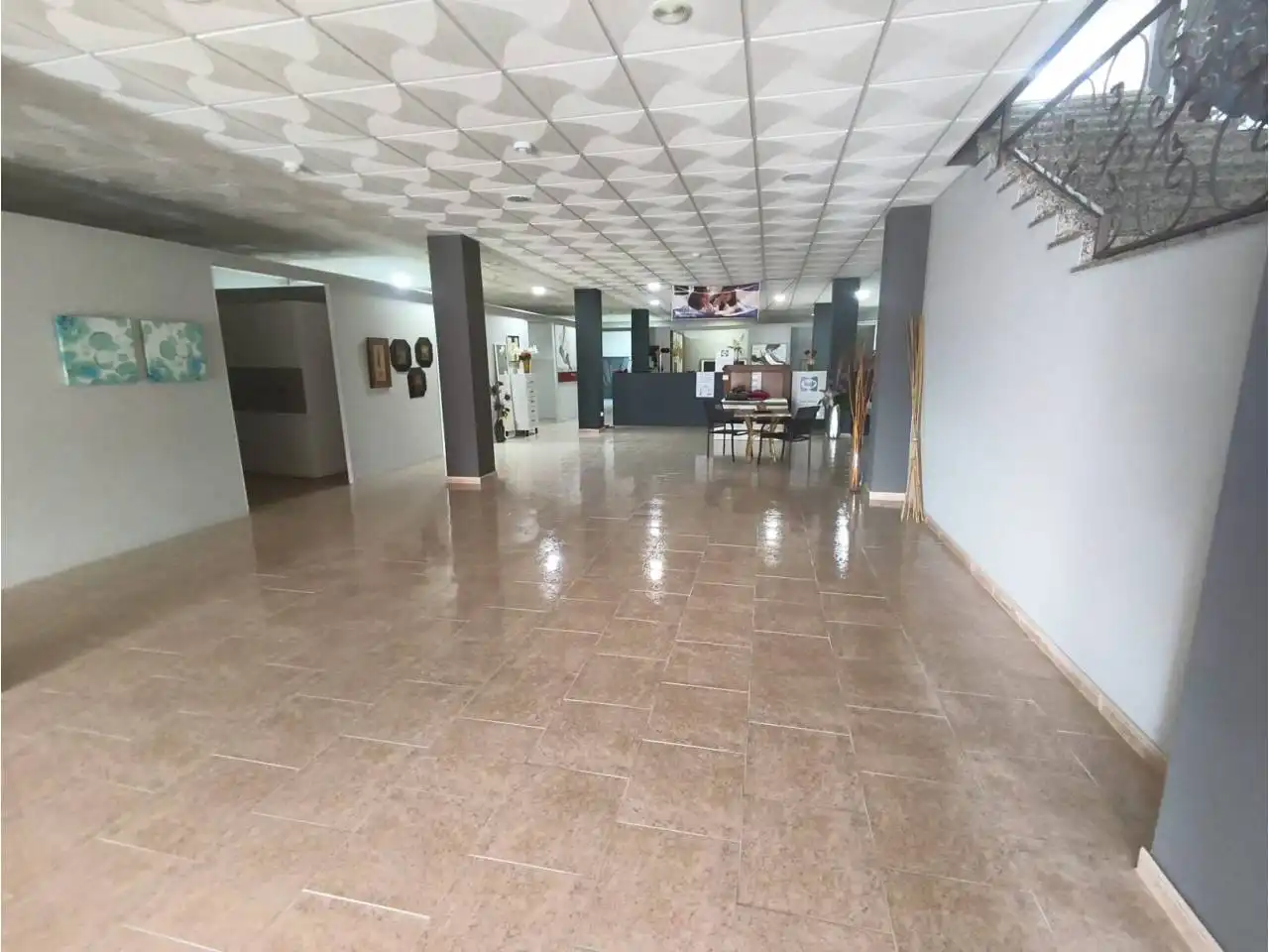 Gebäude zur Miete in Moclín