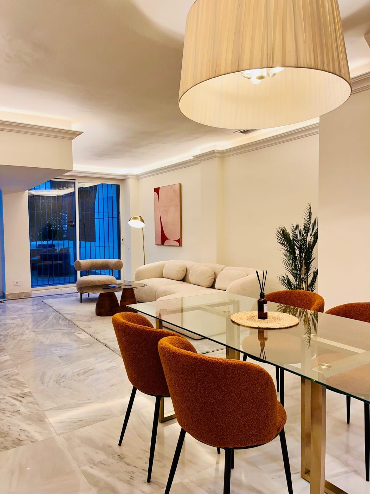 Living room of Single-family semi-detached for sale in Marbella  with Terrace and Community pool